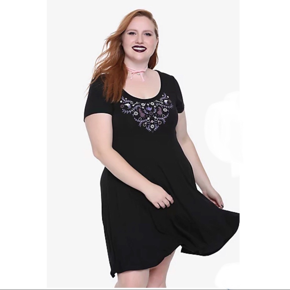 Hot Topic ALICE IN WONDERLAND ICON LACE UP DRESS